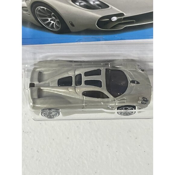 Hot Wheels 2024 Pagani Utopia Silver HW Exotics 1:64 Diecast New Model - Picture 3 of 6